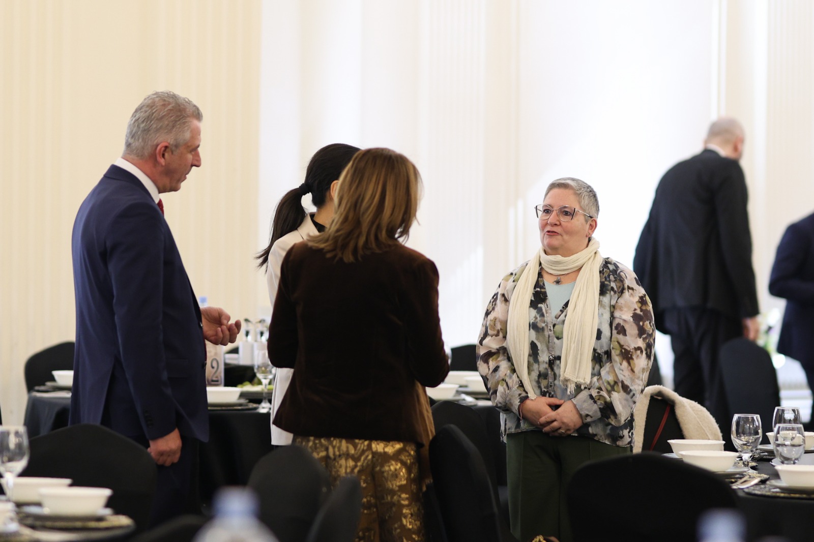 Ndërtimi i Urave përmes Partneritetit dhe Mirëkuptimit Kulturor